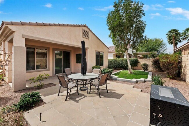 Building Photo - 81916 Avenida Del Toro