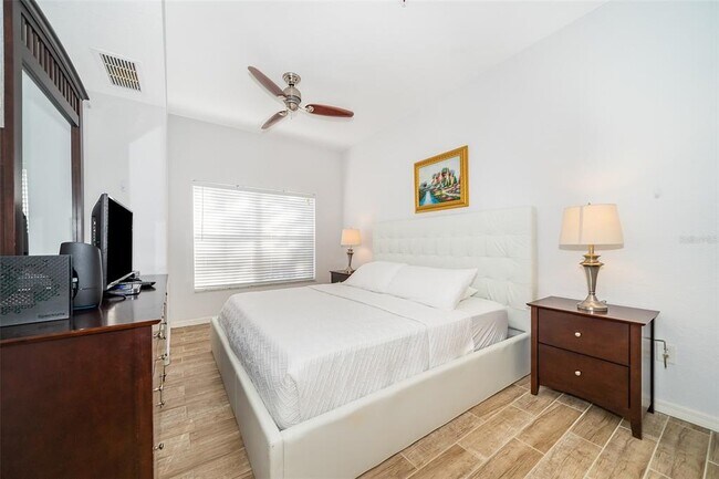 Building Photo - 2600 Lodi Cir