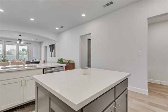 Building Photo - 8108 San Bernard Trl