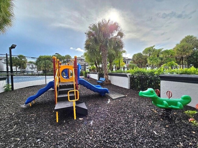 Building Photo - 4555 NW 99th Ave