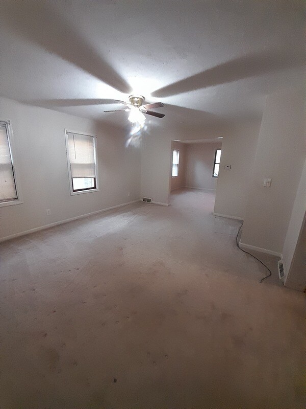Building Photo - 4385 Prasse Rd