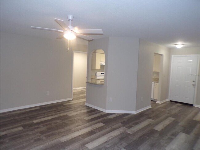 Building Photo - 1088 Melville Rd