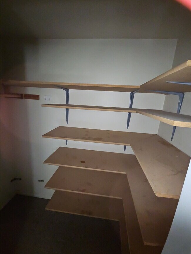 Building Photo - Spacious 4-Bedroom Home with Mountain View...