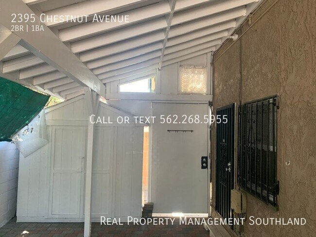 Building Photo - 2395 Chestnut Ave