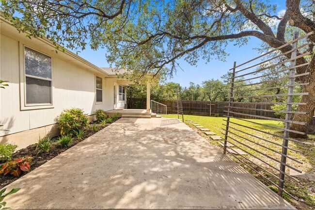 Building Photo - 3321 Winding River Trail