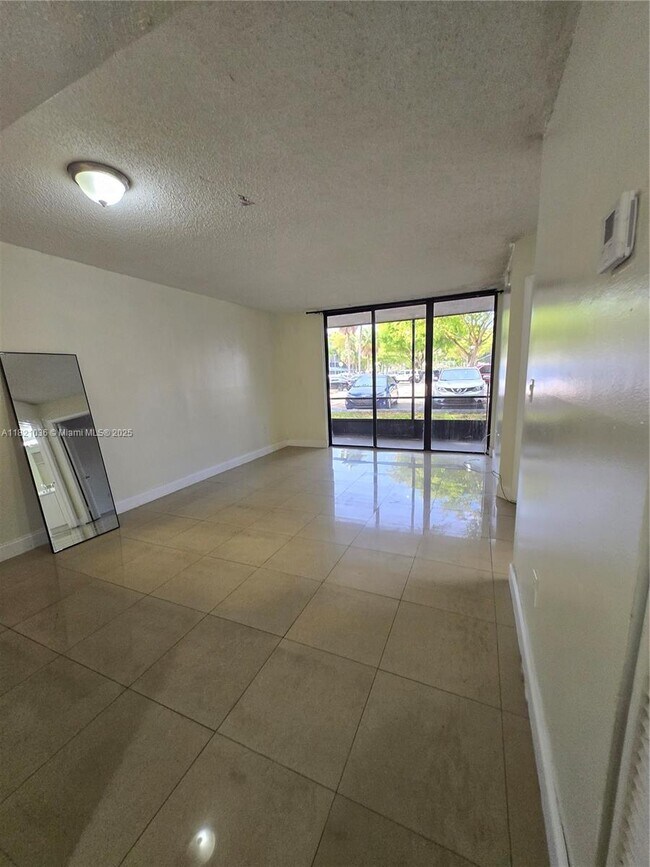 Building Photo - 8365 SW 152nd Ave