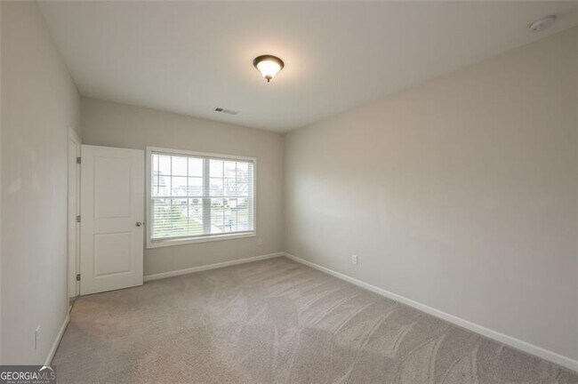 Building Photo - 508 Blackberry Ln