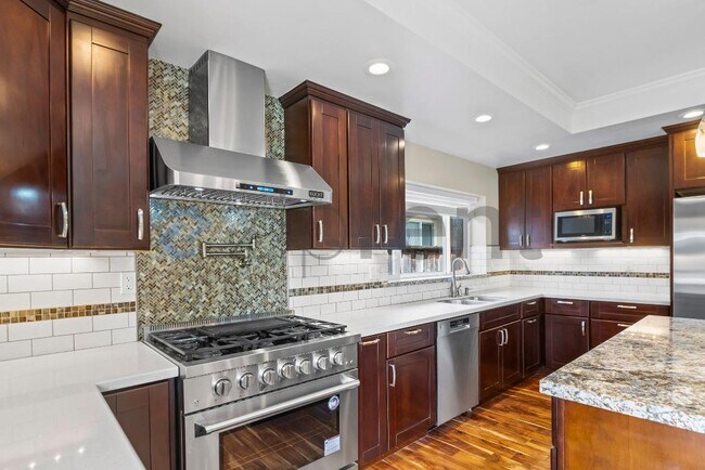 Building Photo - 1674 Noreen Dr