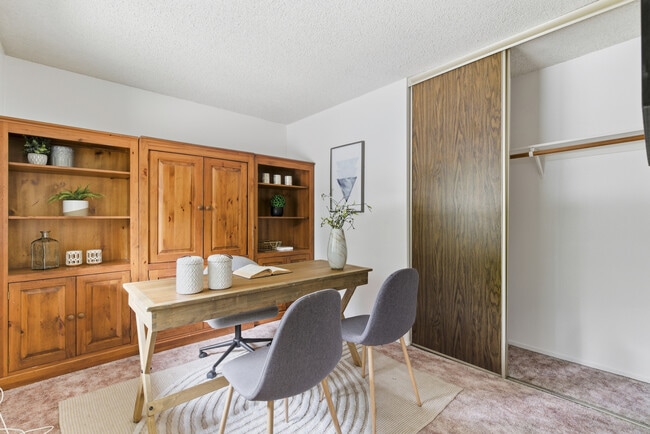 Building Photo - 1123 San Ramon Valley Blvd