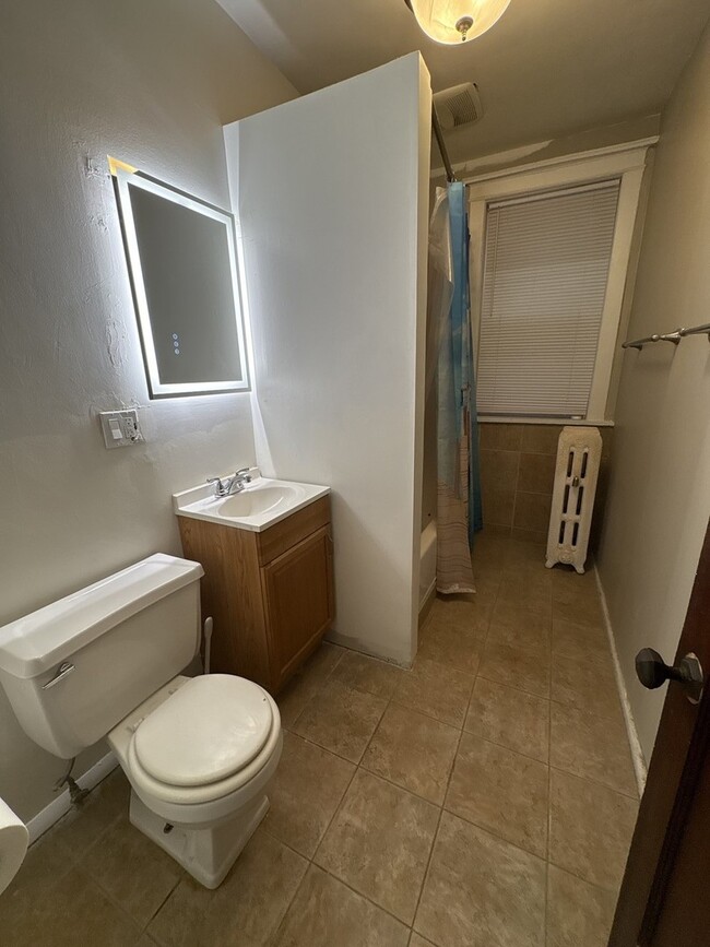 Building Photo - 2743 N Hampden Ct