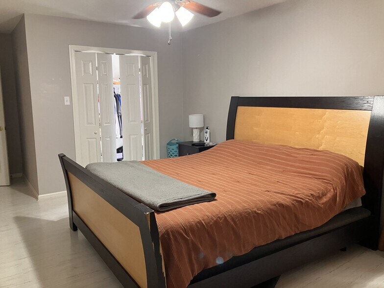 Building Photo - 5608 C St