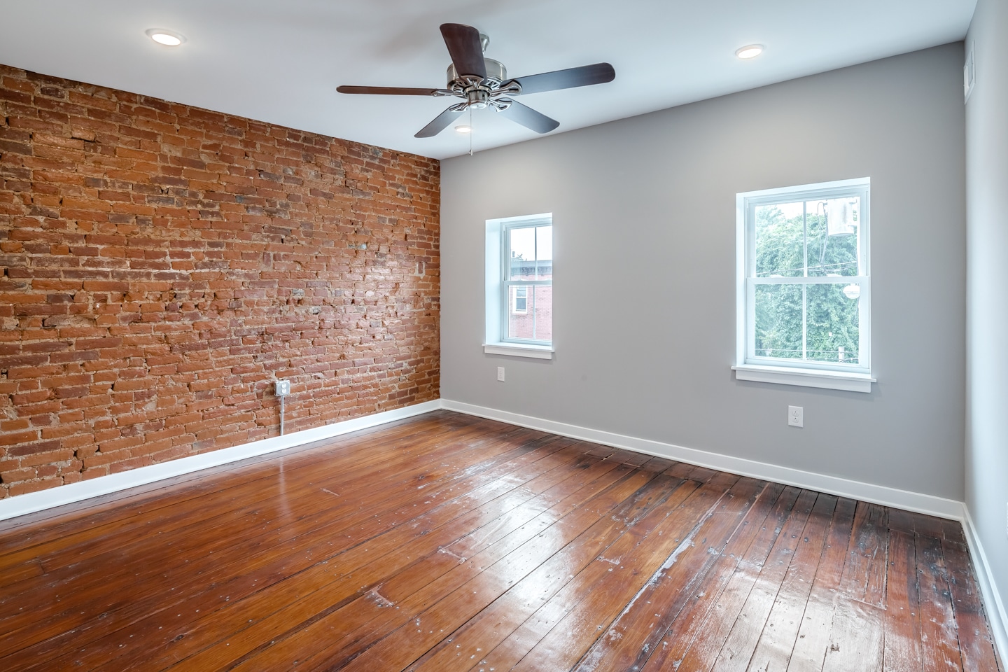 Building Photo - 185 W Dauphin St