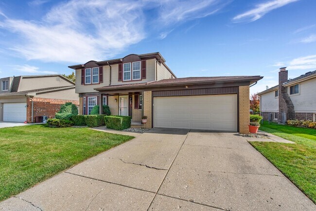 Building Photo - 197 Kings Way