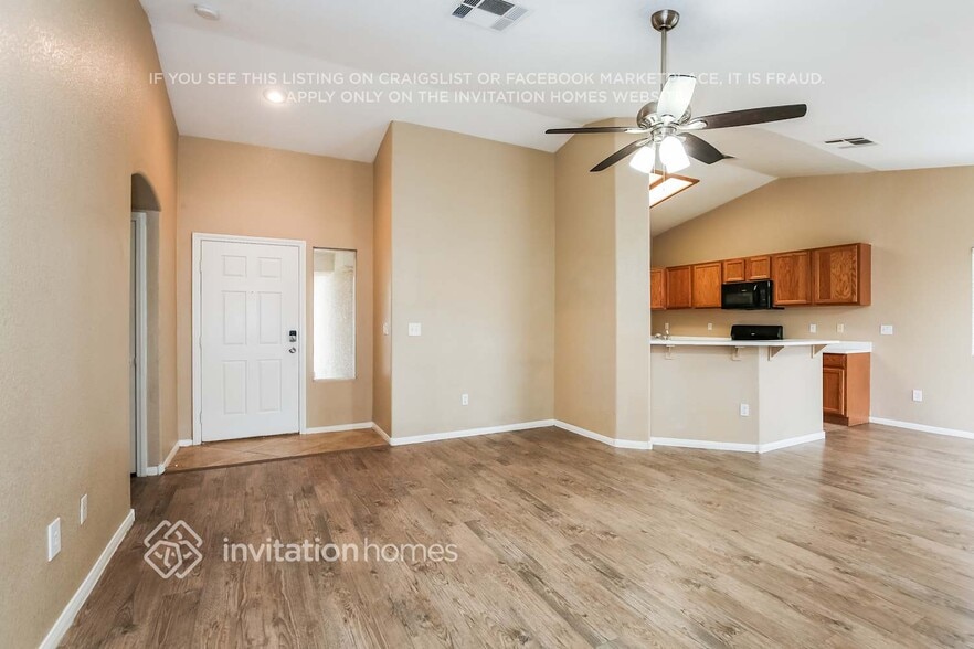 Building Photo - 115 Quailbush Dr