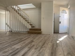 Building Photo - End Unit Townhome for Rent-move in ready N...