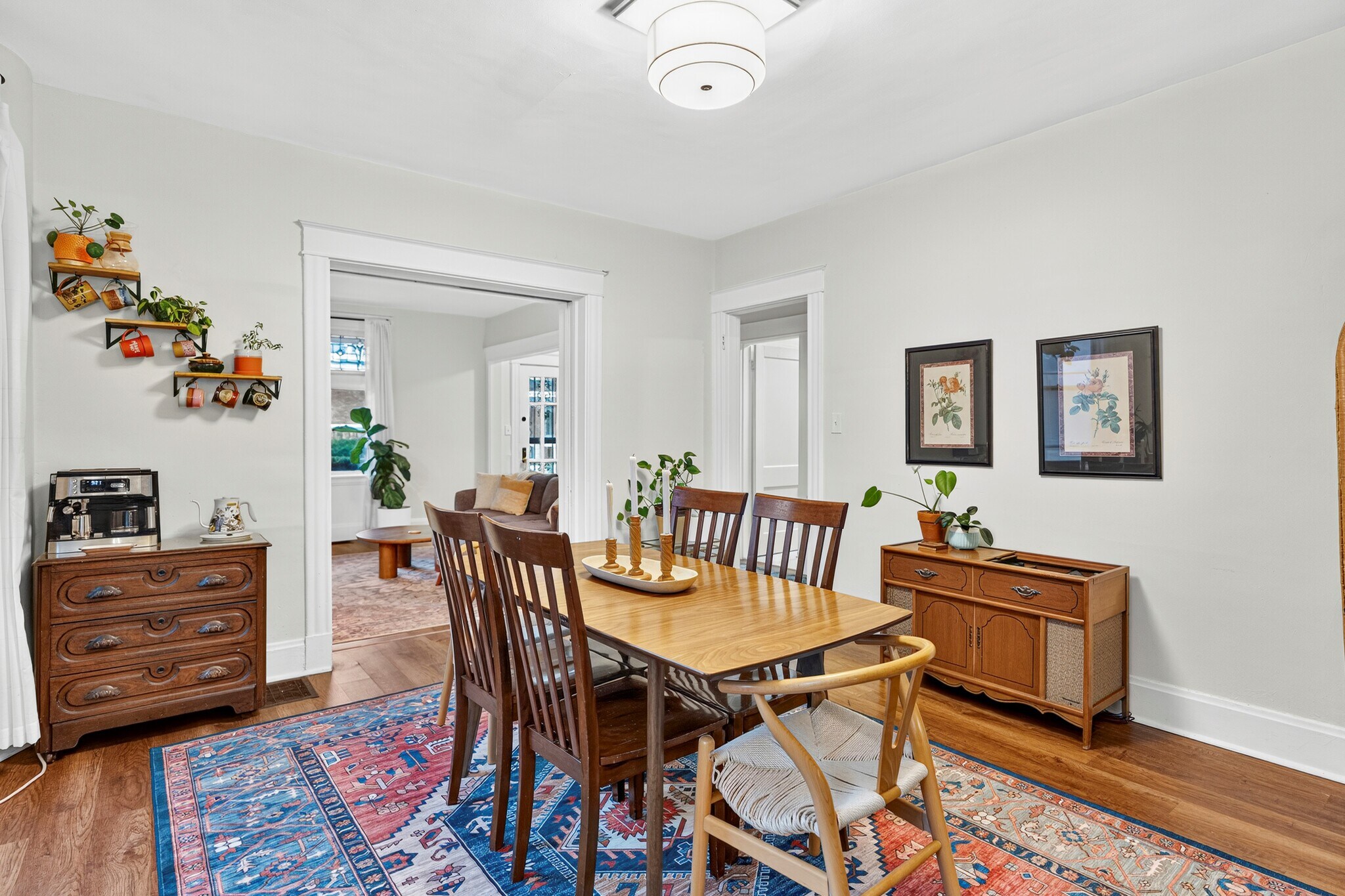 Building Photo - 1628 De Sales Ln