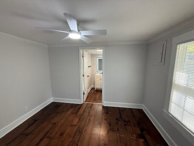 Building Photo - Country Charm Meets Modern Updates