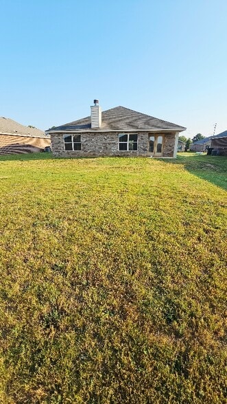 Building Photo - 114 Tobin Ln