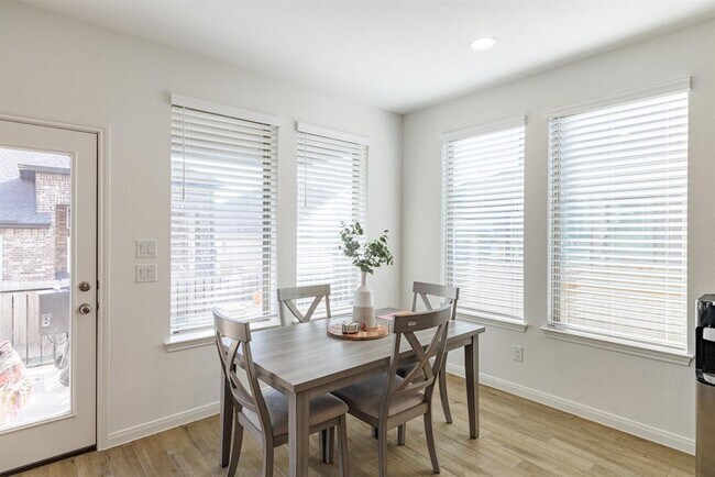 Building Photo - 317 Langhorne Bnd