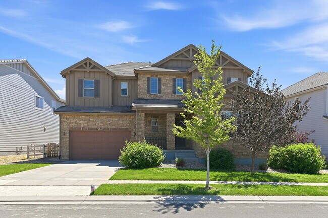 Building Photo - $4,340.95, 5 Beds - 3.5 Bath, Single Family Home in Broomfield with Pool Access!