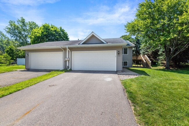 Building Photo - 1711 Slater Ln