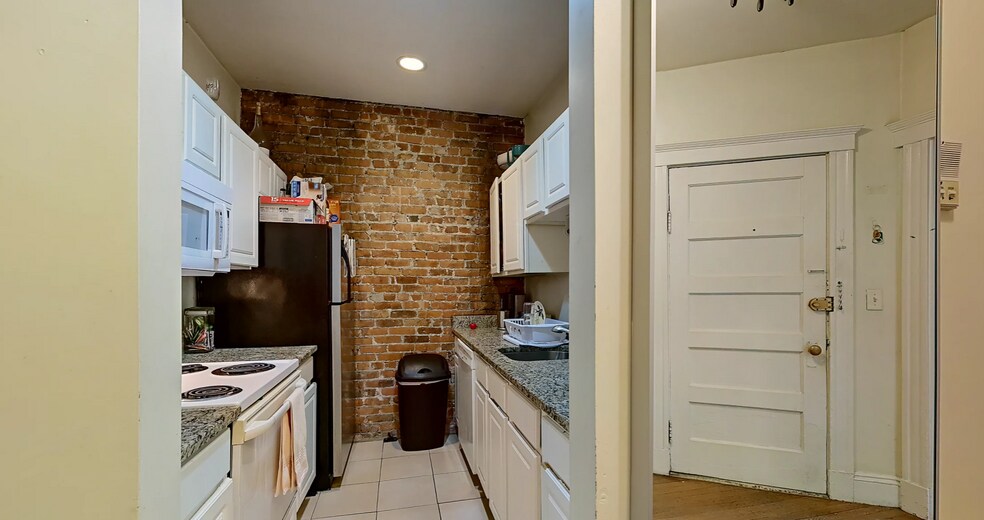 Building Photo - 1130 Commonwealth Ave