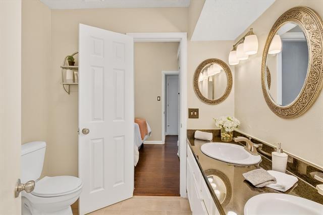 Building Photo - 4308 Laguna Dr