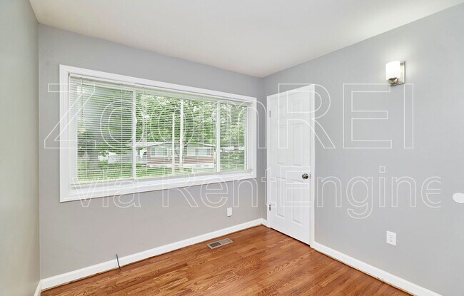 Building Photo - 2700 Steeplechase Ln