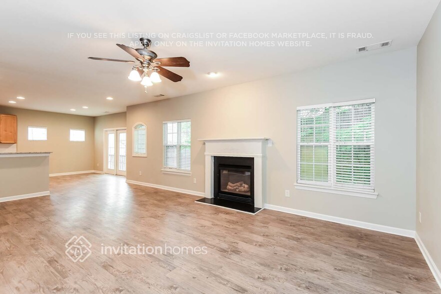 Building Photo - 1468 Scenic Pines Dr