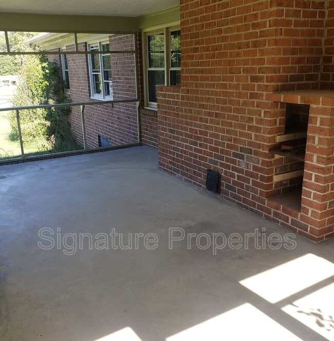 Building Photo - 7285 Beulah Church Rd