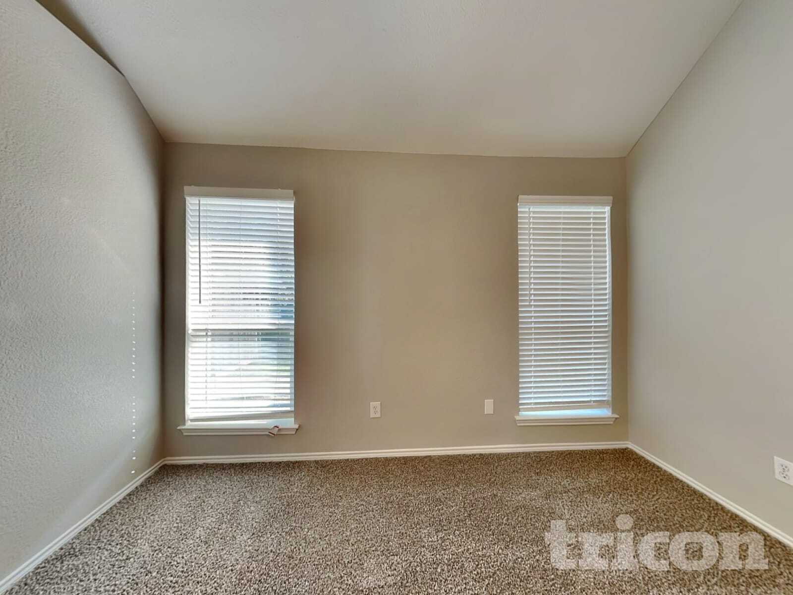 Building Photo - 919 Bermuda St