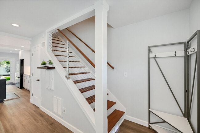 Building Photo - 111 Hanover St