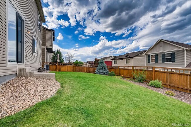 Building Photo - Beautiful 3 Bed, 3 Bath with a Loft Single Family Home in Meadows Neighborhood.