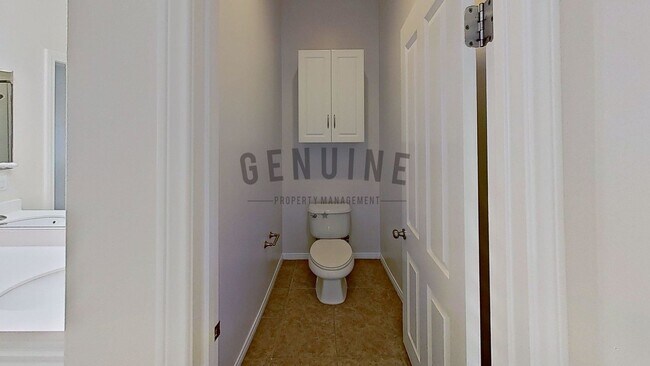 Building Photo - Beautiful Two-Level 2Bd 2Ba Condo in Irvine