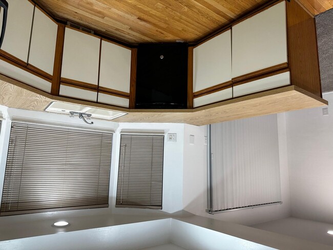Building Photo - 7356 Hedgerow Ct