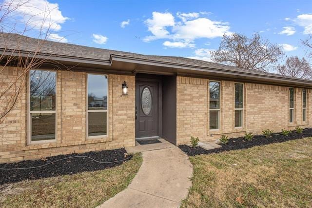 Building Photo - 3327 Carriage Cir