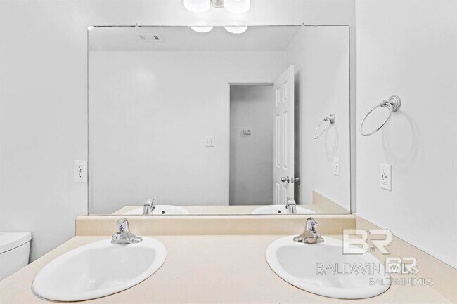 Building Photo - 8352 Preakness Ct