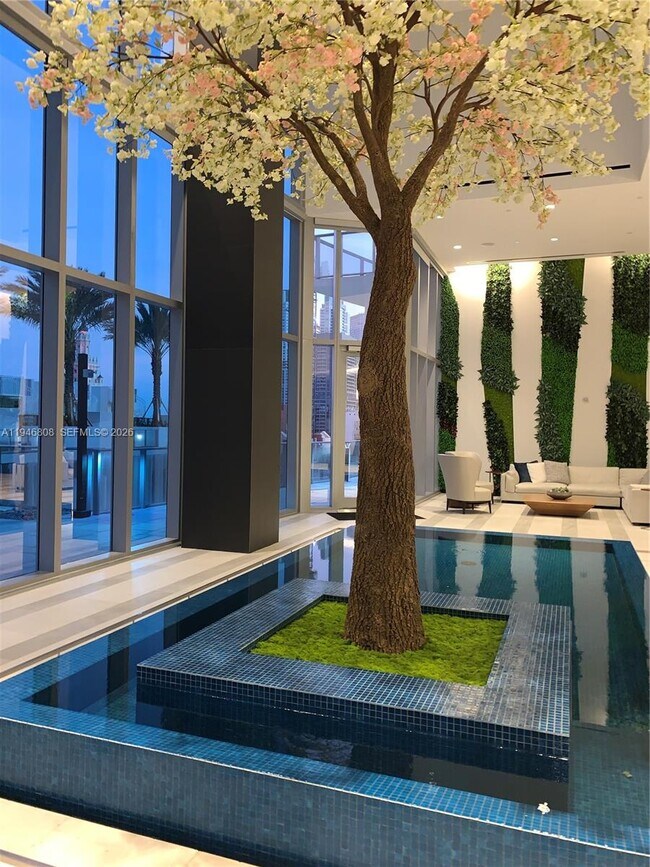 Building Photo - 851 NE 1st Ave