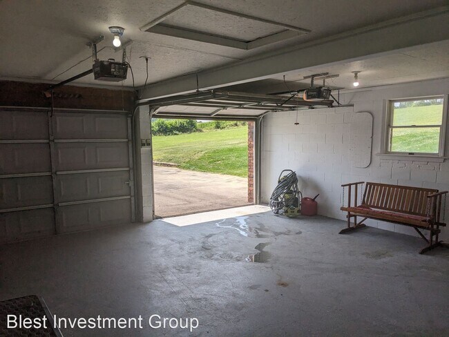 Building Photo - 5 br, 2.5 bath House - 349 Fort Cherry Road