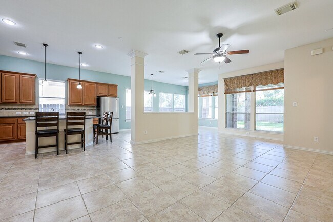 Building Photo - 6726 Hawsley Way