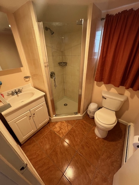 Shower - 113 Oakwood Ave