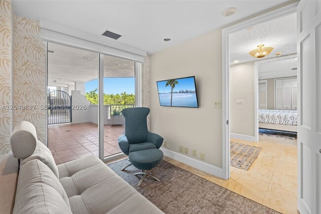 Building Photo - 5245 Fisher Island Dr