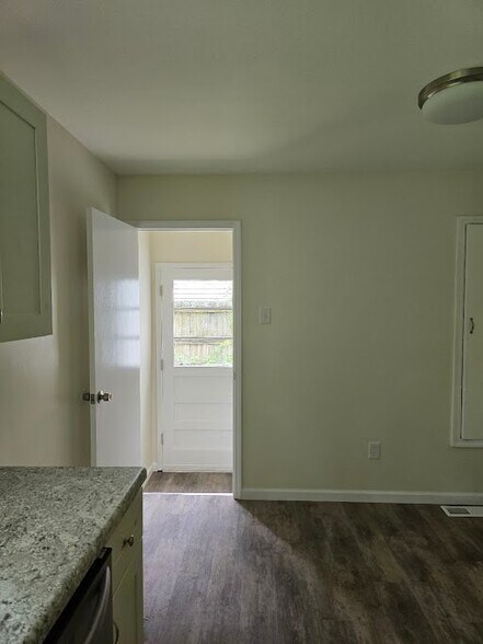 Building Photo - 3608 Gordon Ave