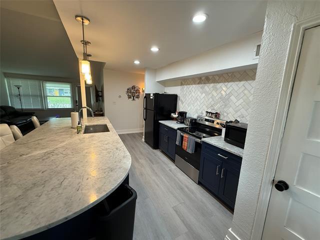 Building Photo - 819 Loganwood Ave