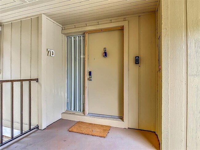 Building Photo - 110 Cypress Woods Ct