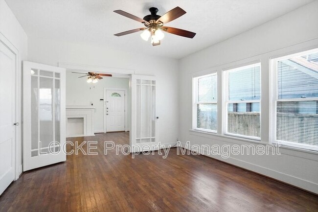 Building Photo - 1806 Clover Ln