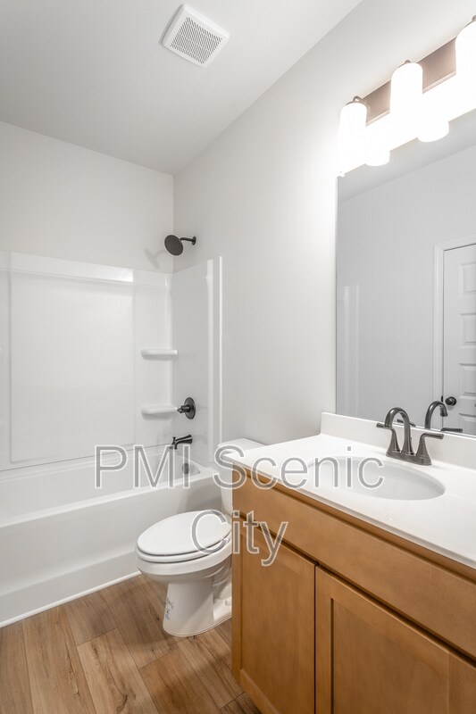 Building Photo - 9437 Cavalier Wy