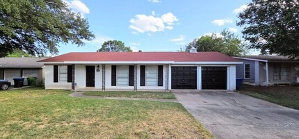 Building Photo - North Central Greater Harmony Hills Area