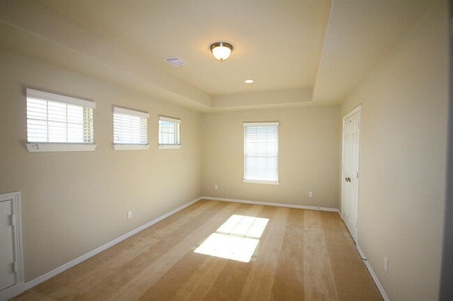 Building Photo - 19006 Bowden Harbour Dr