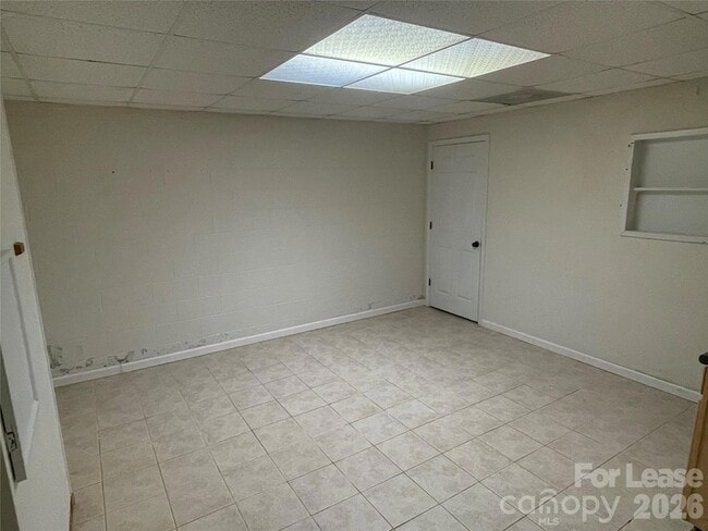 Building Photo - 23 44th Ave Pl NE